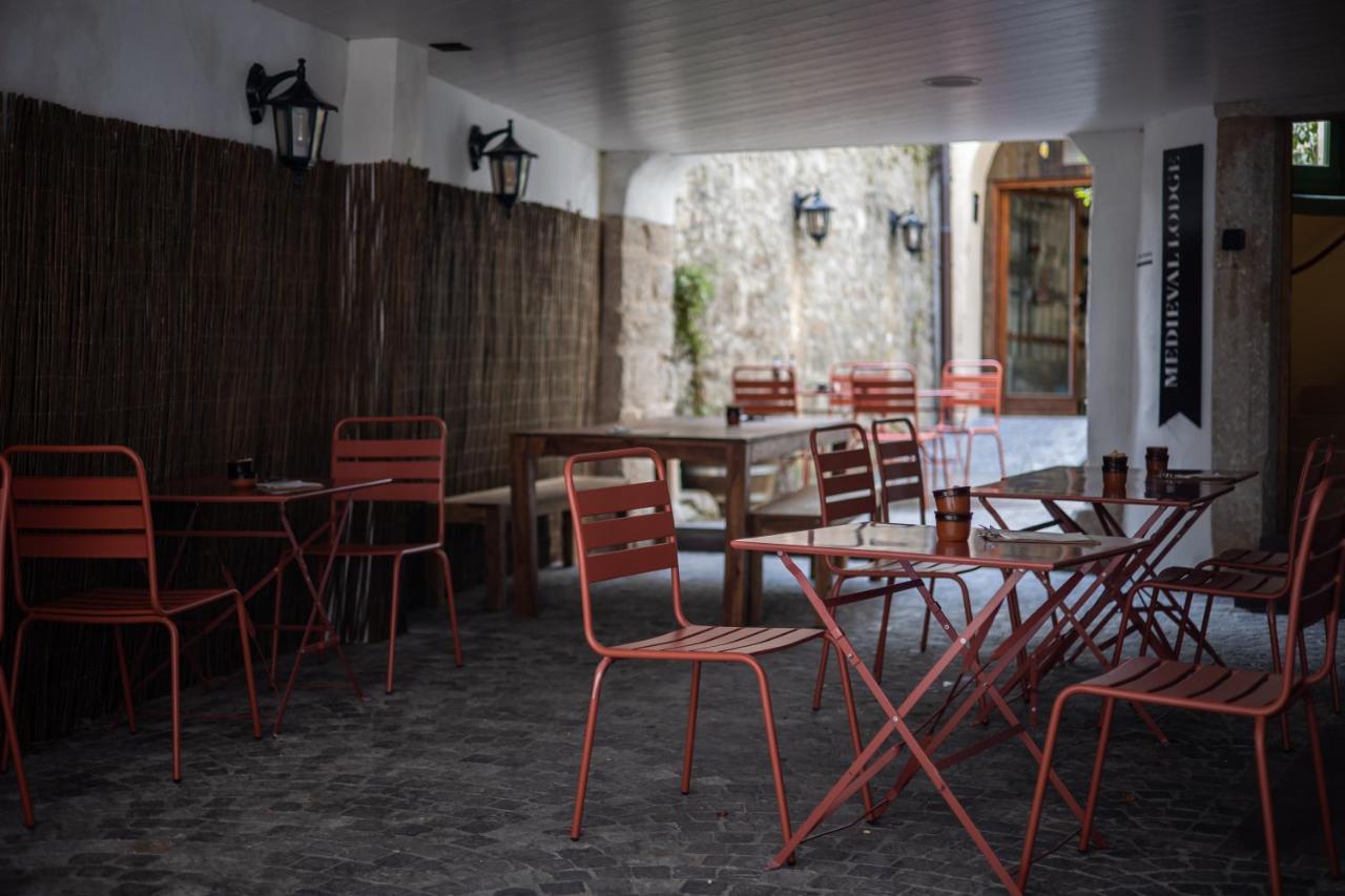 Peanut Medieval Lodge سان-اورسان المظهر الخارجي الصورة