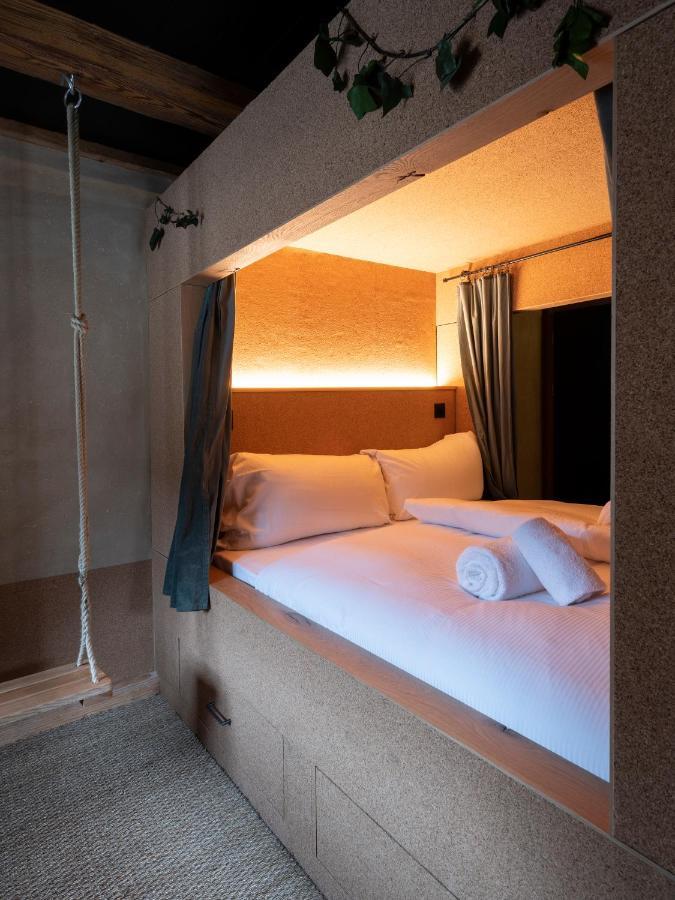 Peanut Medieval Lodge سان-اورسان المظهر الخارجي الصورة