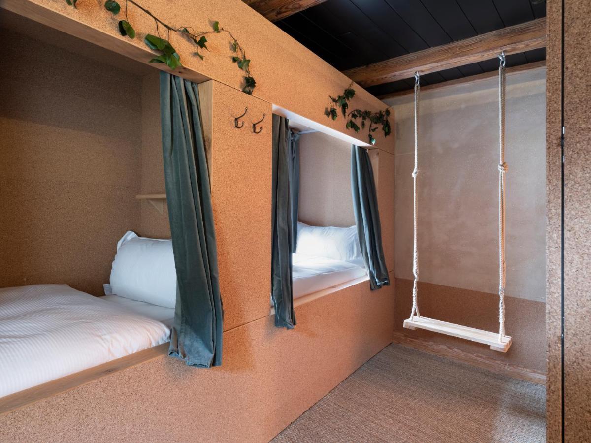 Peanut Medieval Lodge سان-اورسان المظهر الخارجي الصورة